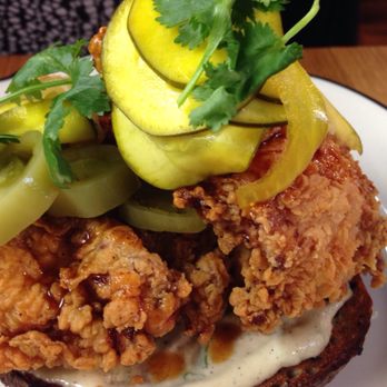 Clementine - Fried chicken and toast - Cafes Near Me - Winnipeg, Manitoba