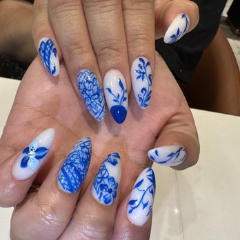 M Vince Nail Spa - Nail Salons Near Me - Austin, Texas