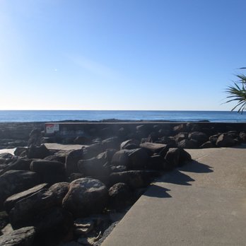 Snapper Rocks - Rocks - Active Life Near Me - Coolangatta, QLD