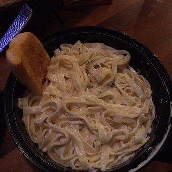 Brava Cucina - Fettuccine Alfredo dinner. Big enough to feed 3 adults! - Pizza Near Me - Orange, California