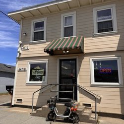 Restaurant from street