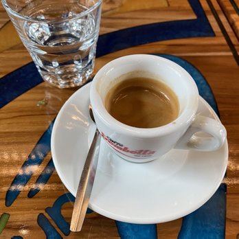 Mundo - Espresso - Restaurants Near Me - Berlin, BE