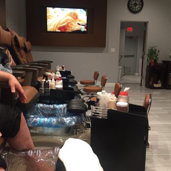 Glamour Nails - Pedicure row - Nail Salons Near Me - Goshen, Indiana