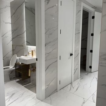 Sol Yoga - Bathroom - Yoga Near Me - Fort Lauderdale, Florida Sol Yoga - Bathroom - Yoga Near Me - Fort Lauderdale, Florida