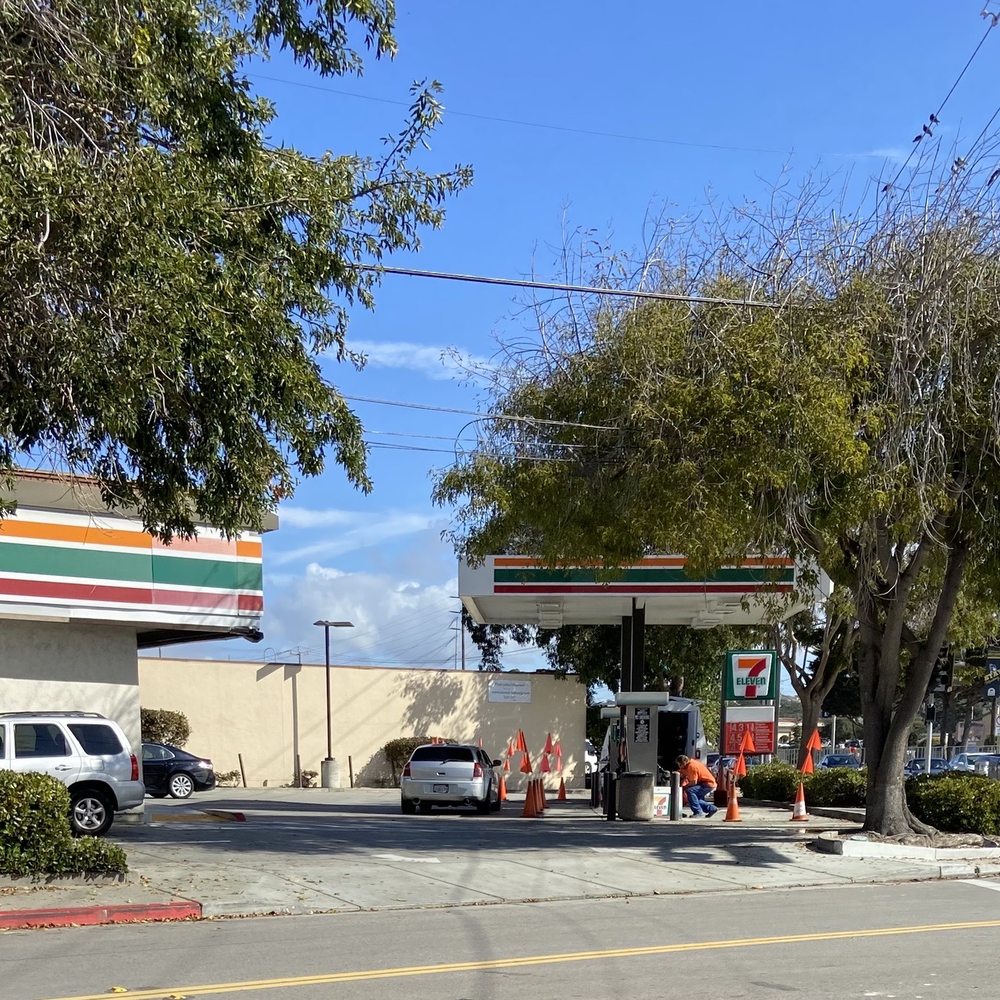 Big 5 Sporting Goods - Across from 7-Eleven - Sporting Goods Near Me - Monterey, California