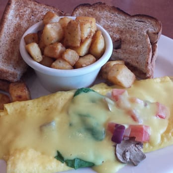 Smitty's Family Restaurant - spinach & swiss omelet - Breakfast & Brunch Near Me - Halifax, Nova Scotia