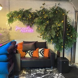 La Dolce Vita Social - Inside