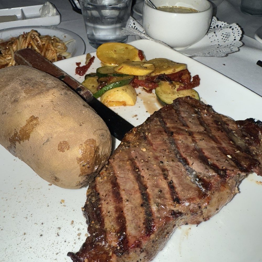 Stevens Steak & Seafood House - New York Cut Steak - Steakhouses Near Me - Commerce, California Stevens Steak & Seafood House - New York Cut Steak - Steakhouses Near Me - Commerce, California
