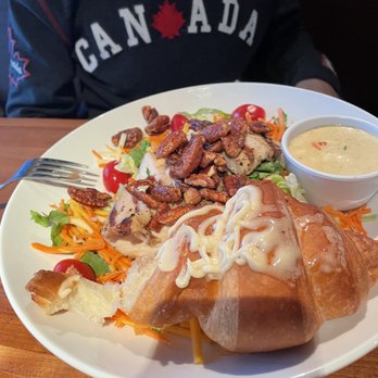 Cheddar's Scratch Kitchen - Chicken salad - American Near Me - Colorado Springs, Colorado