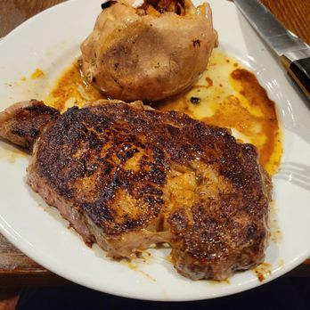 LongHorn Steakhouse - Ribeye and sweet potato - American Near Me - Baytown, Texas