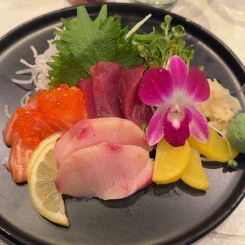 SUSHI KOI - Sashimi Appetizer - Sushi Bars Near Me - St Louis, Missouri