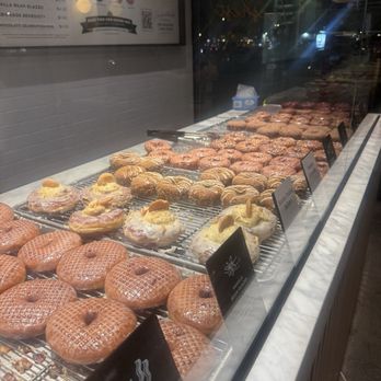 Sidecar Doughnuts & Coffee - Again clean . - Donuts Near Me - Manhattan Beach, California Sidecar Doughnuts & Coffee - Again clean . - Donuts Near Me - Manhattan Beach, California