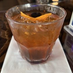 Morton's Tavern - Just like how I make 'em at home. Loved it