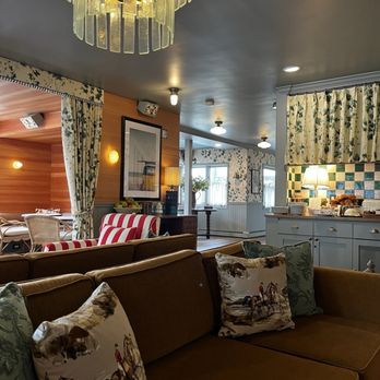 Le Petit Pali - Bed & Breakfast Near Me - Carmel, California