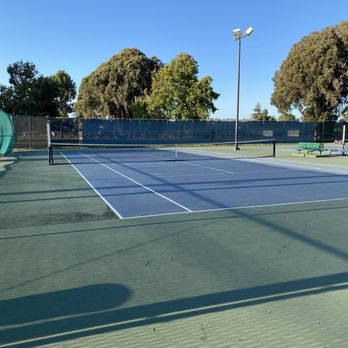 Mervin Morris Park - Tennis courts - Parks Near Me - San Lorenzo, California