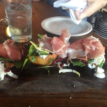 Gjelina - Peach burrata & prosciutto - New American Near Me - Venice, California