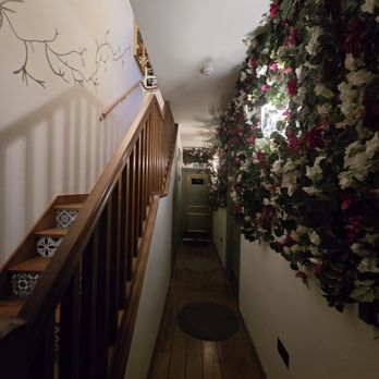 Fitzrovia Belle - 3 flights of stairs up to the 2nd floor rooms - Gastropubs Near Me - London, XGL