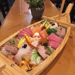 Kumi Ko - Sashimi Boat