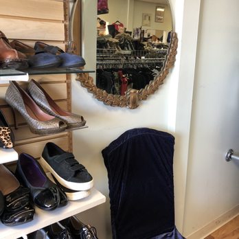 Designer Resale Boutique - Used, Vintage & Consignment Near Me - Saint Peters, Missouri