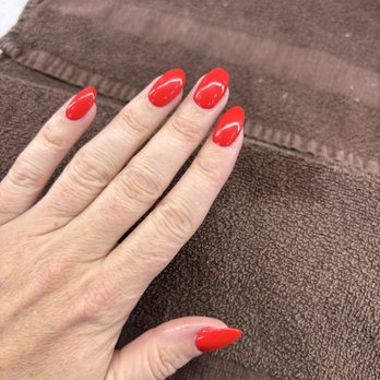 Vena Nail Salon - Classic clean red - Nail Salons Near Me - Alameda, California Vena Nail Salon - Classic clean red - Nail Salons Near Me - Alameda, California