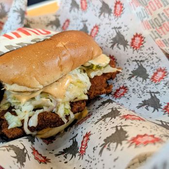 Howlin' Ray's - Sando at Medium spice - Southern Near Me - Pasadena, California
