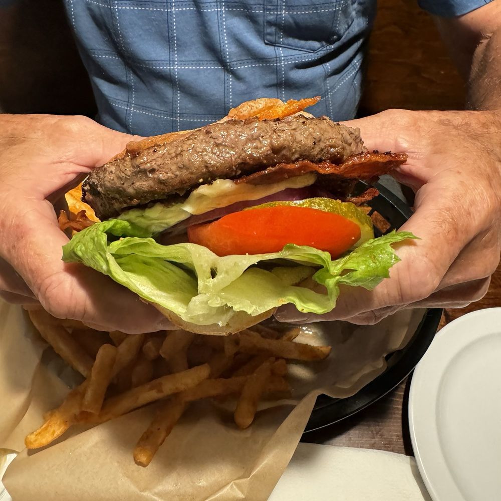 Huge burger Huge burger