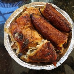 Quisqueya Grocery - Large platter of chicken and plantains over rice ($8 + tax) - IG: @wandersauce