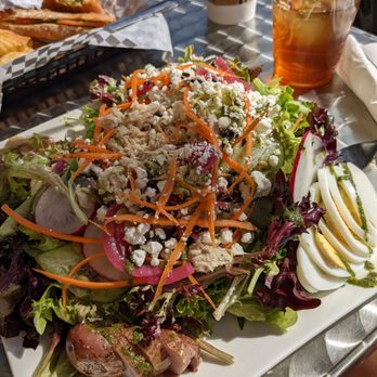Tarragon Cafe - Niçoise salad - Cafes Near Me - San Francisco, California