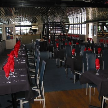 Yankee Lady Yacht Charters - Another picture from their site, the decor was not as nice when we were there, but gives you an idea of spacing. - Boat Charters Near Me - Toronto, Ontario Yankee Lady Yacht Charters - Another picture from their site, the decor was not as nice when we were there, but gives you an idea of spacing. - Boat Charters Near Me - Toronto, Ontario