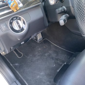 San Luis Auto Glass - First interior detailing came back with not even vacuumed mat - Auto Glass Services Near Me - Los Angeles, California San Luis Auto Glass - First interior detailing came back with not even vacuumed mat - Auto Glass Services Near Me - Los Angeles, California