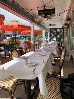 Café Provence by null