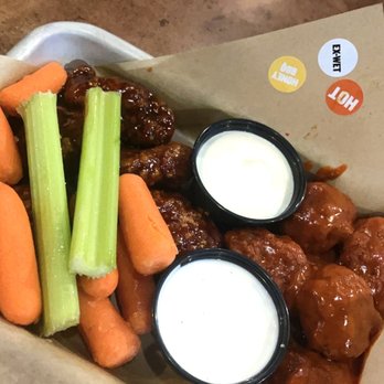 Buffalo Wild Wings - 10 Boneless Wings - Chicken Wings Near Me - Flagstaff, Arizona
