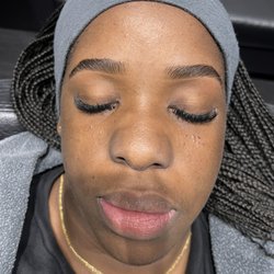 Glamour Glow Brows