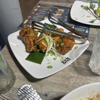 Pho Bar Vietnamese Kitchen - SPICY FISH SAUCE WINGS W/FRIES I CANH GA CHIEN NUOC MAM VOI KHOAI TAY CHIEN - Vietnamese Near Me - Davie, Florida Pho Bar Vietnamese Kitchen - SPICY FISH SAUCE WINGS W/FRIES I CANH GA CHIEN NUOC MAM VOI KHOAI TAY CHIEN - Vietnamese Near Me - Davie, Florida