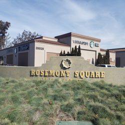 Rosemont Square Shopping Center