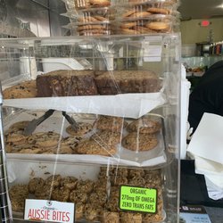 Di Juice - Baked goods