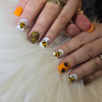 Elegant Tips Salon - By victoria - Nail Technicians Near Me - Riviera Beach, Florida