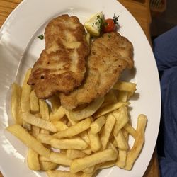 Dürkheimer Fass - Veal schnitzel and fries