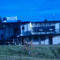 Lakefront Restaurant & Lounge