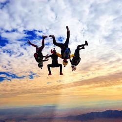 Skydive Arizona - Just hanging with some friends!
