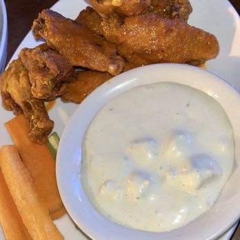 The Madison Bar & Grill - Buffalo wings - Bars Near Me - Hoboken, New Jersey
