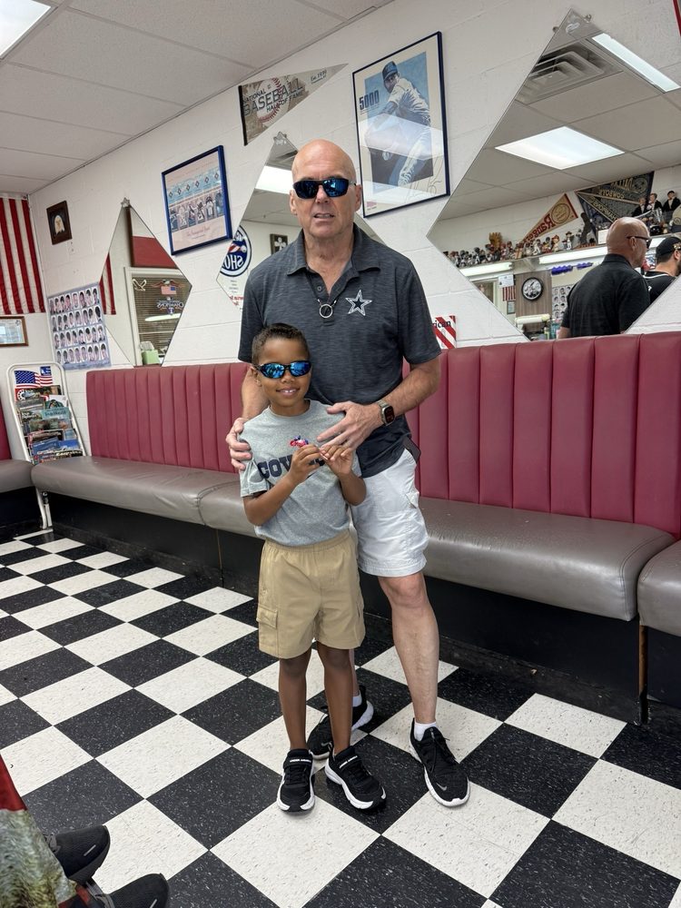 American Barber Shop Logo