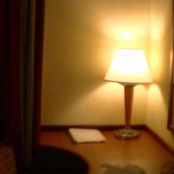 Hampton Inn & Suites Williamsburg Historic District - Just a lamp. - Hotels Near Me - Williamsburg, Virginia