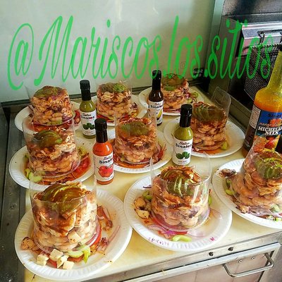Mariscos Los Sitios by null
