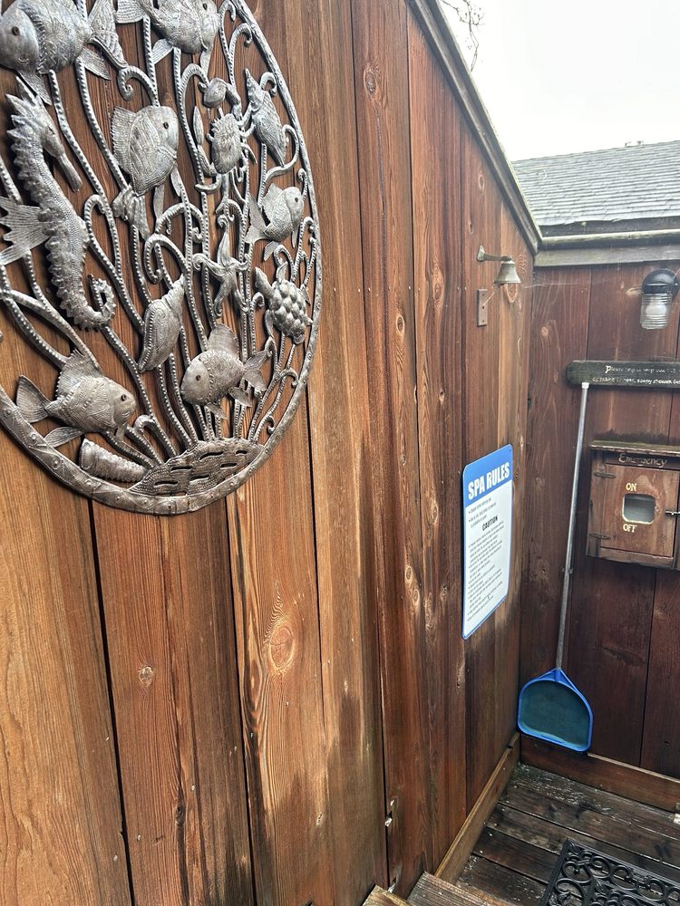 Sweetwater Inn and Spa Logo