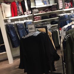 Banana Republic Factory Store
