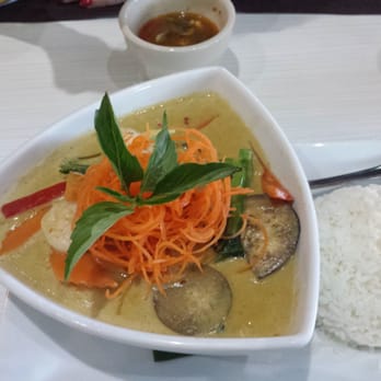 Noodle Wave - Green shrimp curry - Thai Near Me - Frisco, Texas