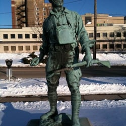 Veterans Memorial Plaza in Washington Park