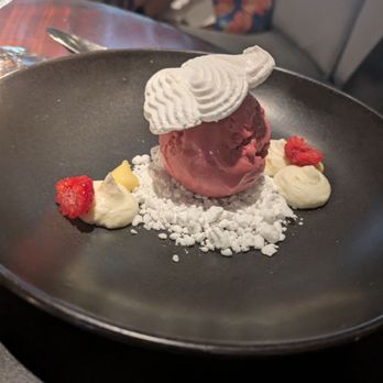 Bludorn - New American Near Me - Houston, Texas