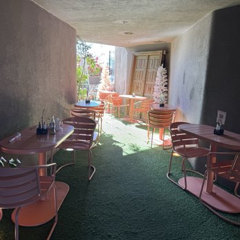 Little Snitch - The side of the building - Breakfast & Brunch Near Me - Scottsdale, Arizona Little Snitch - The side of the building - Breakfast & Brunch Near Me - Scottsdale, Arizona
